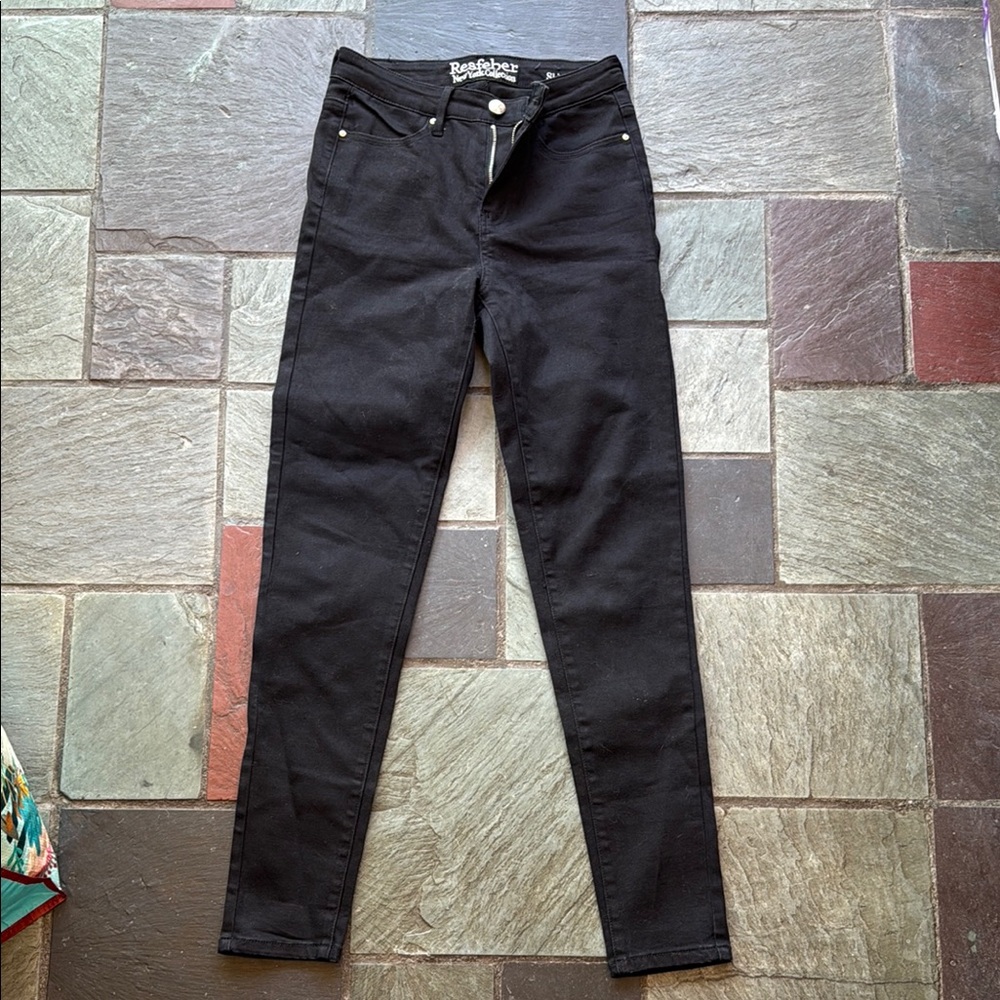Black Skinny Jeans